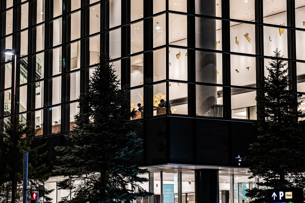 創成川沿いを歩く