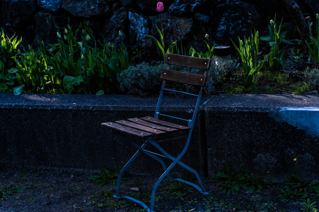 腰掛けようか