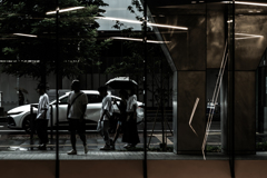 雨は止まない