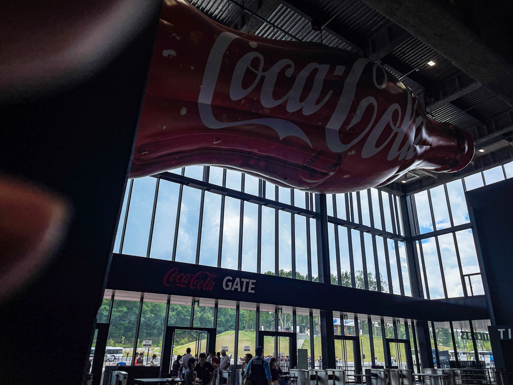 エフコンフィールドコンコース