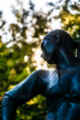 若い女・シャツ２