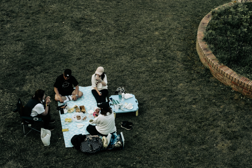 豊平橋のたもとで