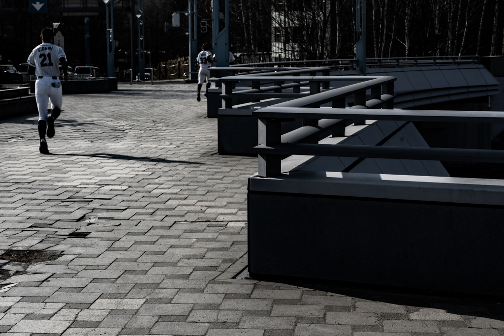 幌平橋と高校生