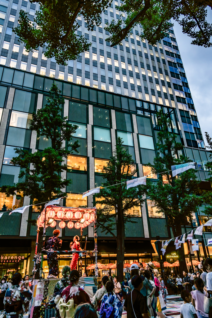 街中の盆踊り11