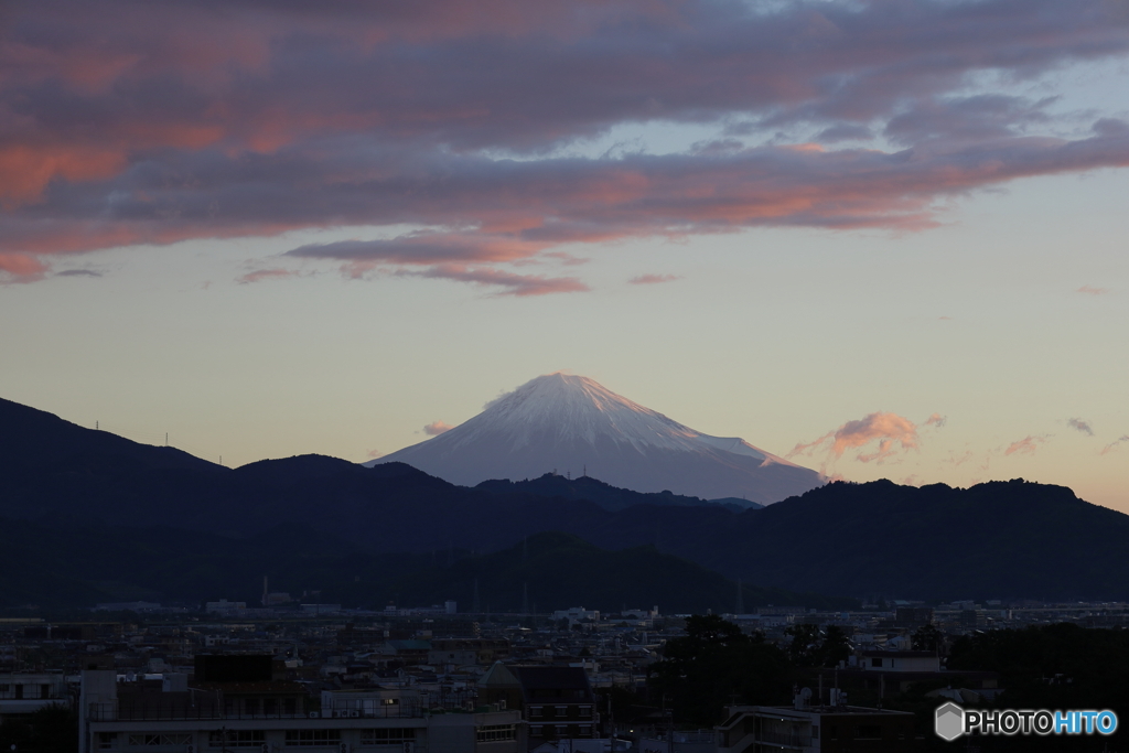 10月23日の富士山（夜明け前）