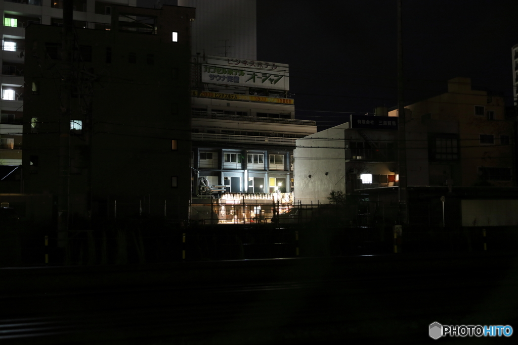線路の向こう側