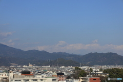 12月22日の富士山（山頂だけ見える）