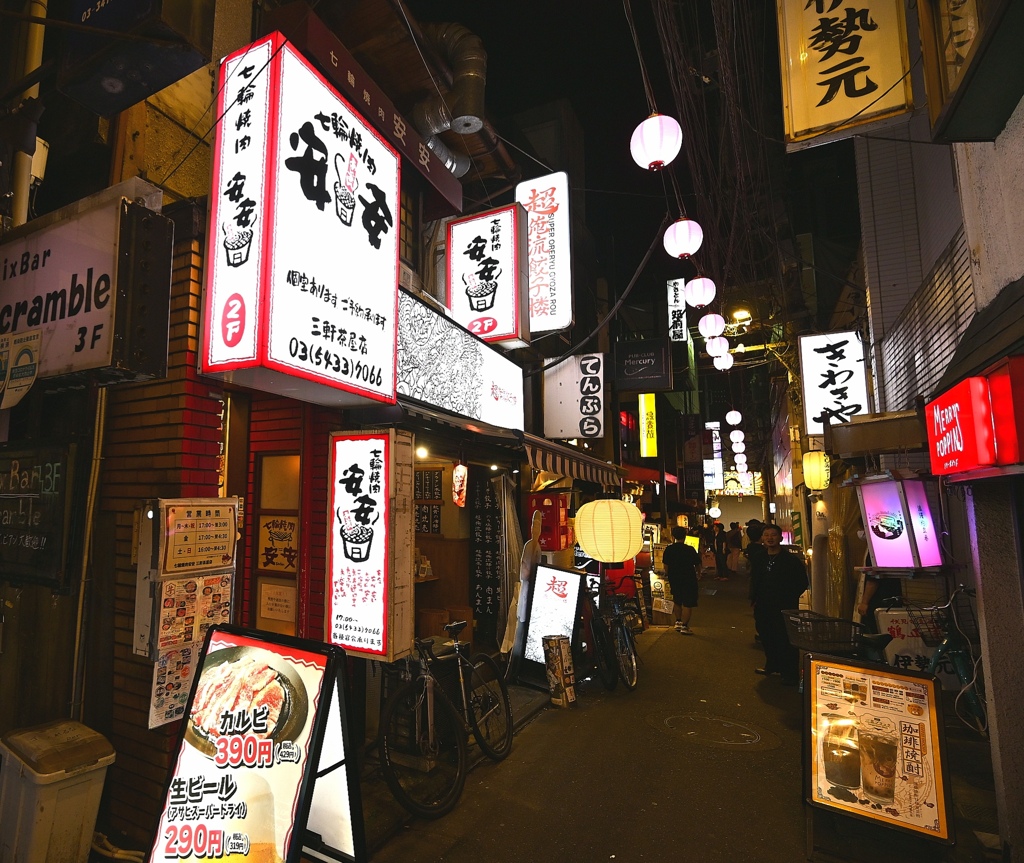 酒場通り。