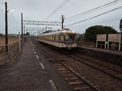 富山地鉄本線　西魚津駅。