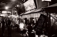 飲み屋街。