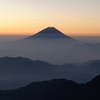 間ノ岳からの富士。