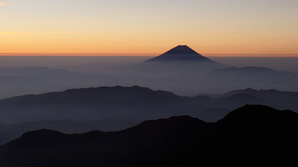 SERIES 思い出の山旅　⑥　間ノ岳3190m。