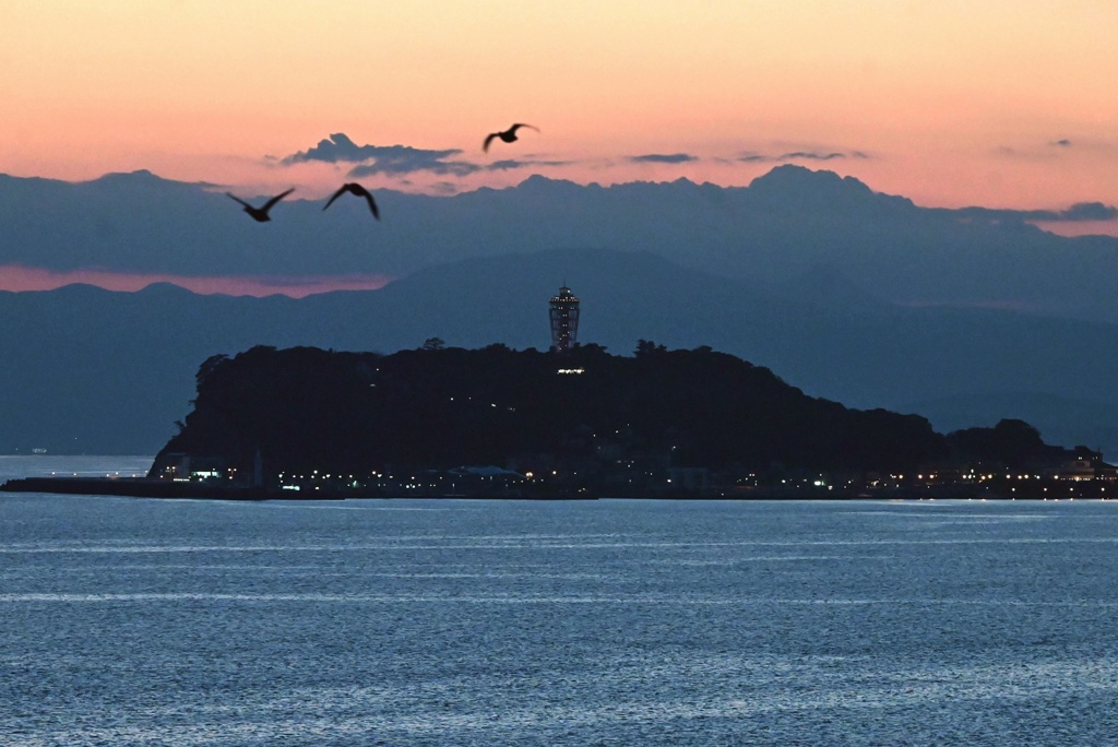 江ノ島の夕景。