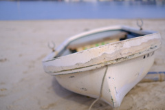 砂浜の船