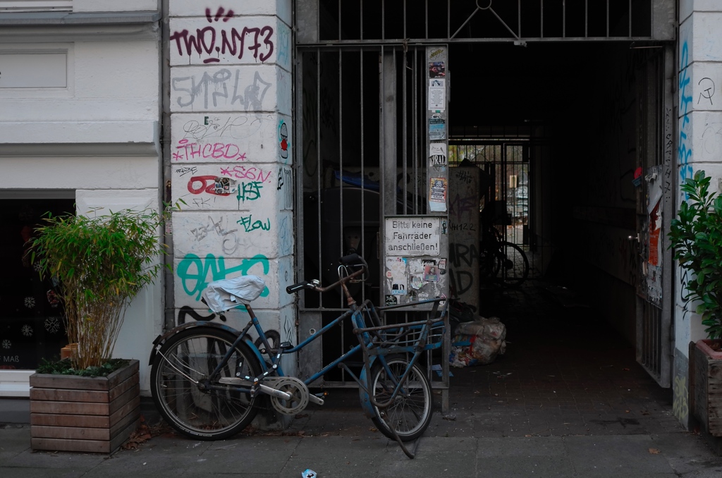 街角の自転車