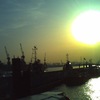 ハンブルク港の夕暮れ