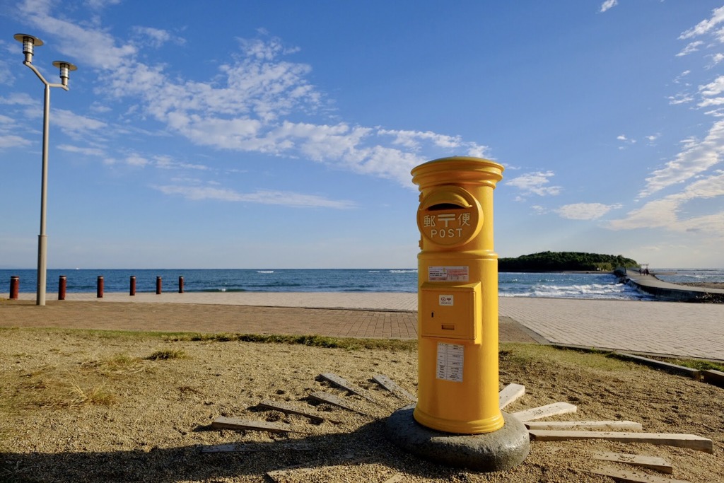 海辺のポスト
