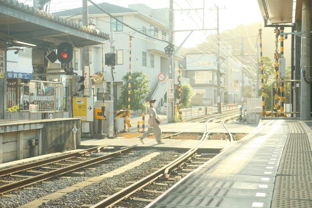 踏み切り横断中