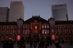 夕暮れの東京駅