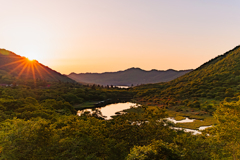 覚満淵の夕景