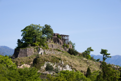 巨岩に築かれた山城