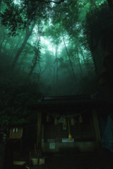石割神社