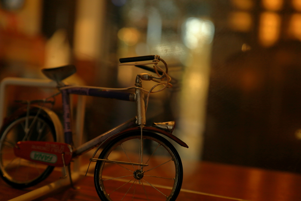 おもちゃの自転車