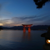 夕暮れの厳島神社