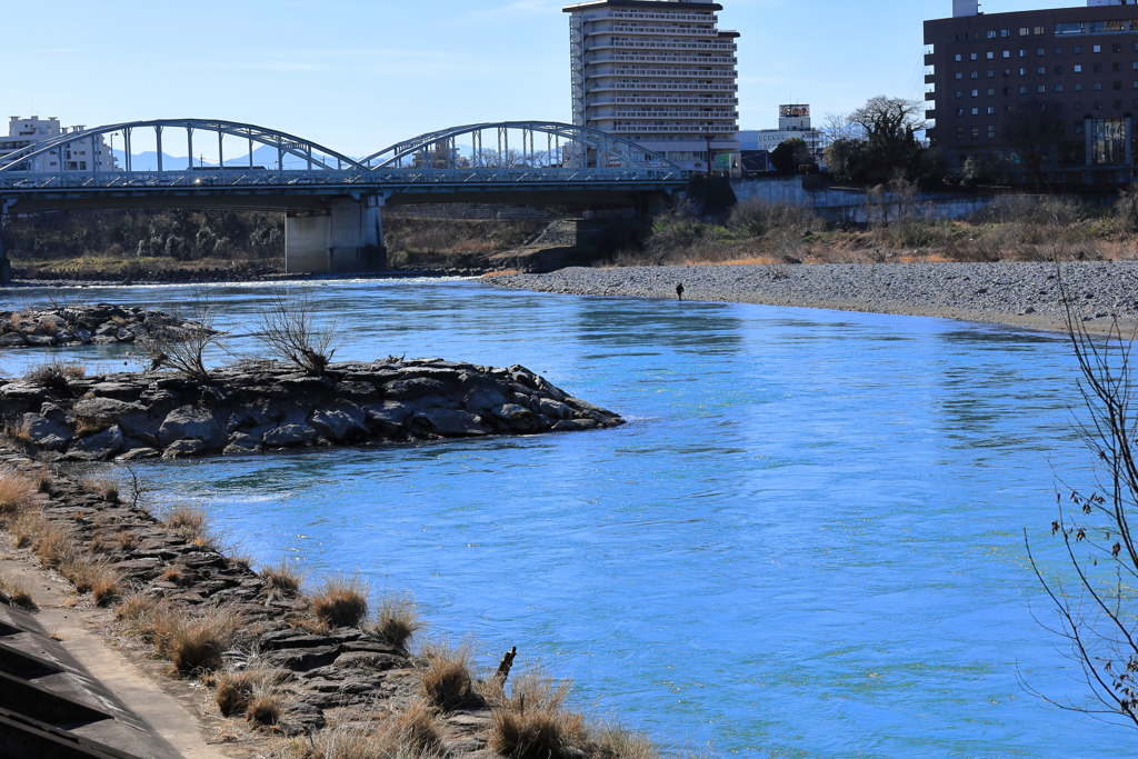 冬の利根川と群馬大橋