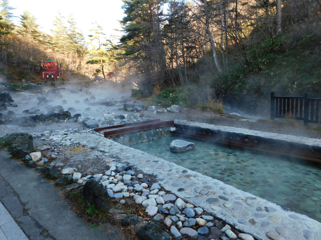 群馬県吾妻郡草津町～西の河原公園「朝」０２
