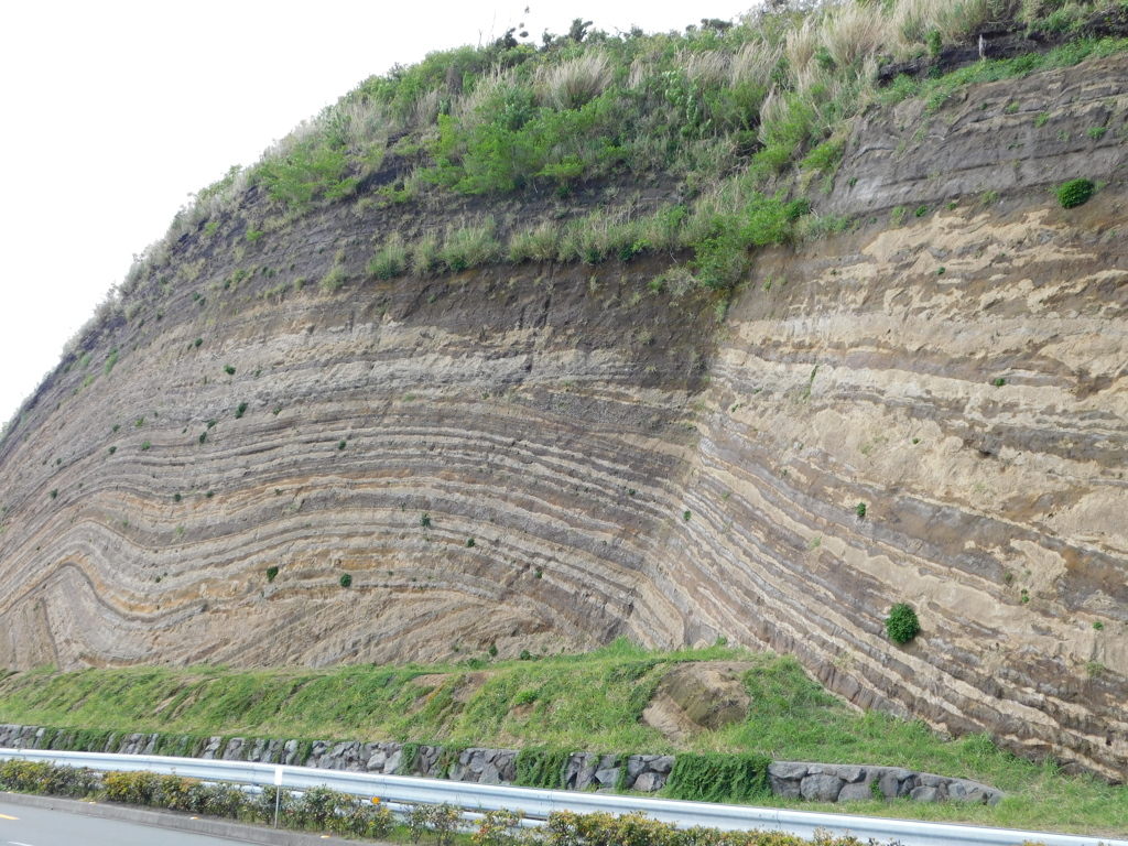 東京都大島～地層切断面０４