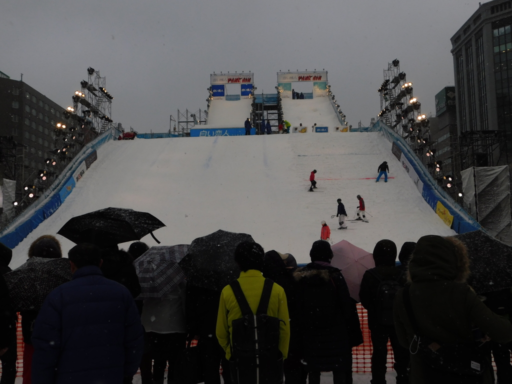 札幌市大通～さっぽろ雪まつり０６