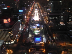 札幌市大通～さっぽろ雪まつり中のテレビ塔展望台夜景０６