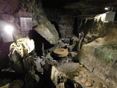 東京都西多摩郡奥多摩町～日原鍾乳洞１６