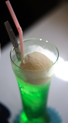 真夏の純喫茶にて・・