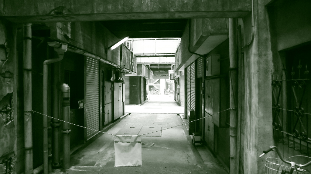 商店街の路地裏