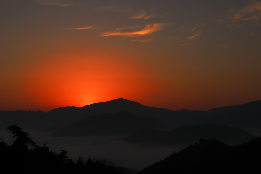 天空の城 雲海の竹田城 ～日の出～