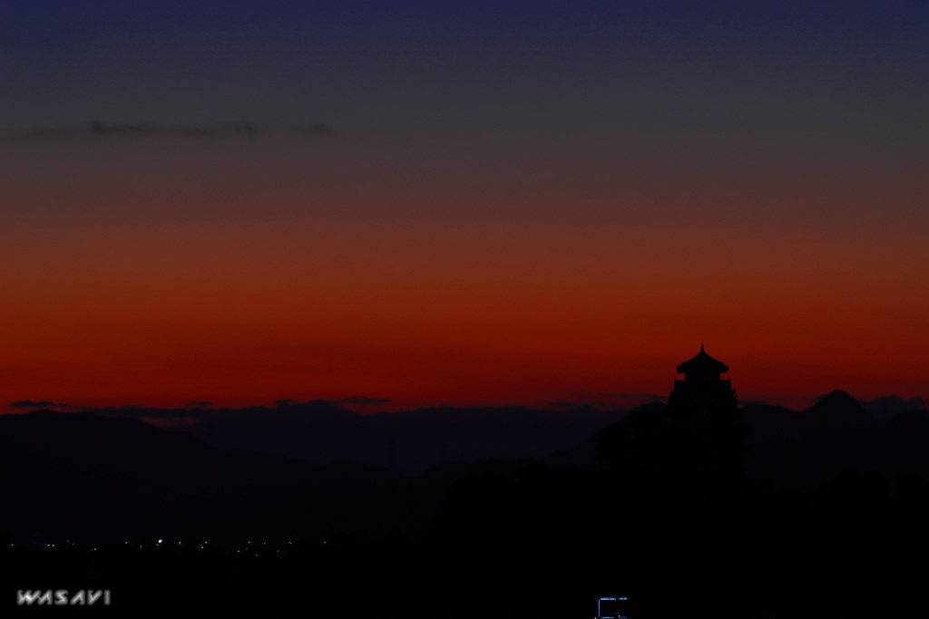 夜明け前の姫路城