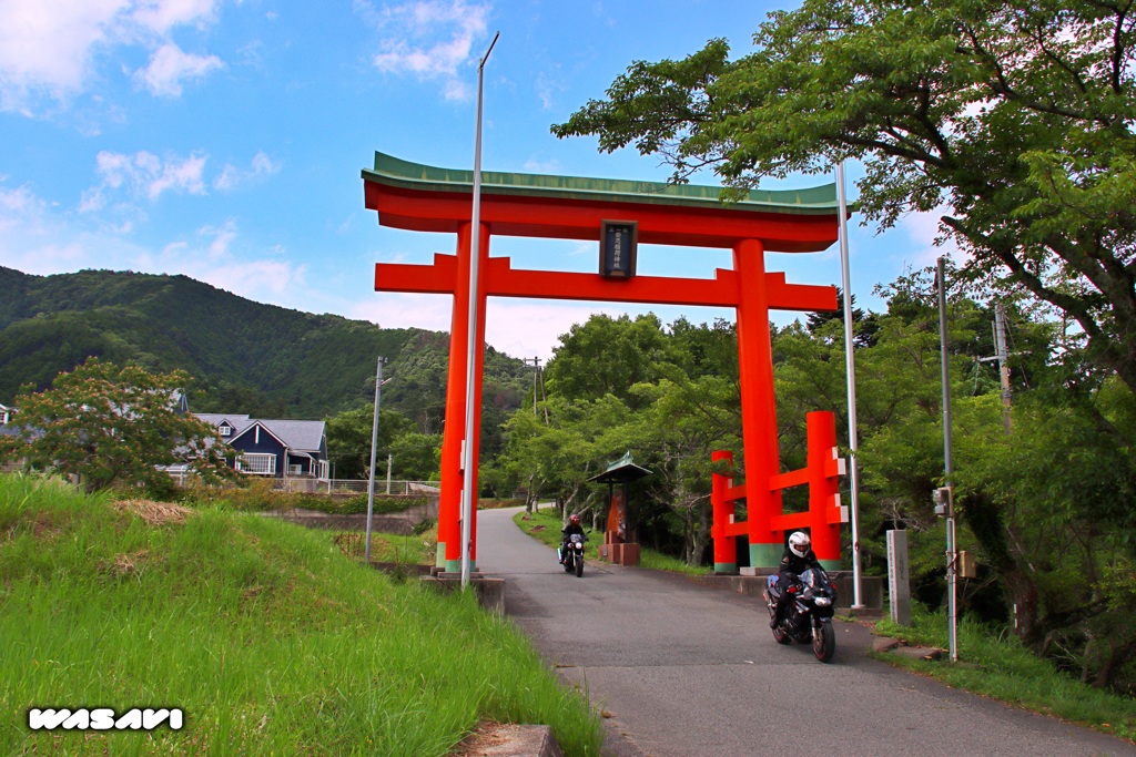 安志加茂神社　鳥居