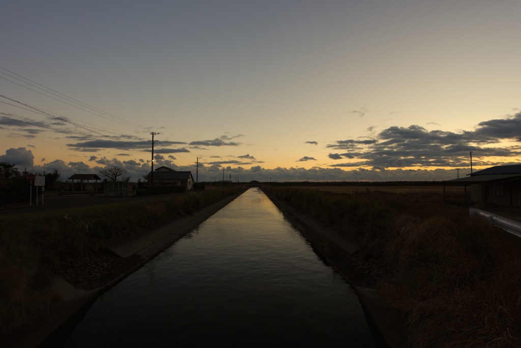 川