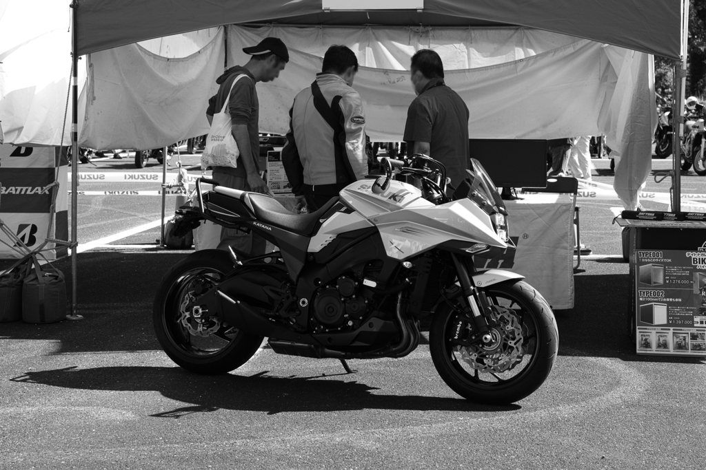 GSX1000S KATANA−２