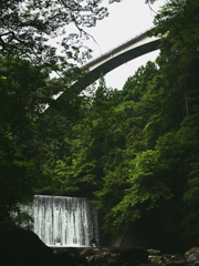 滝と橋