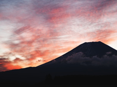 日の出　富士山