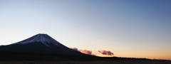 富士山と朝焼け