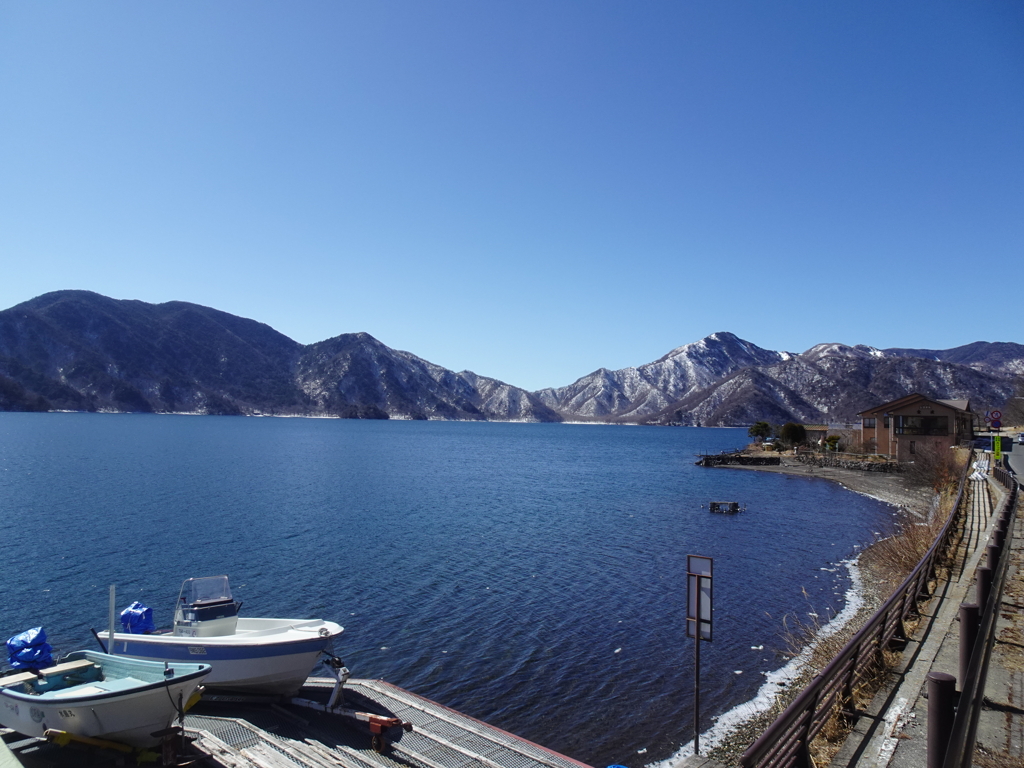 中禅寺湖にて