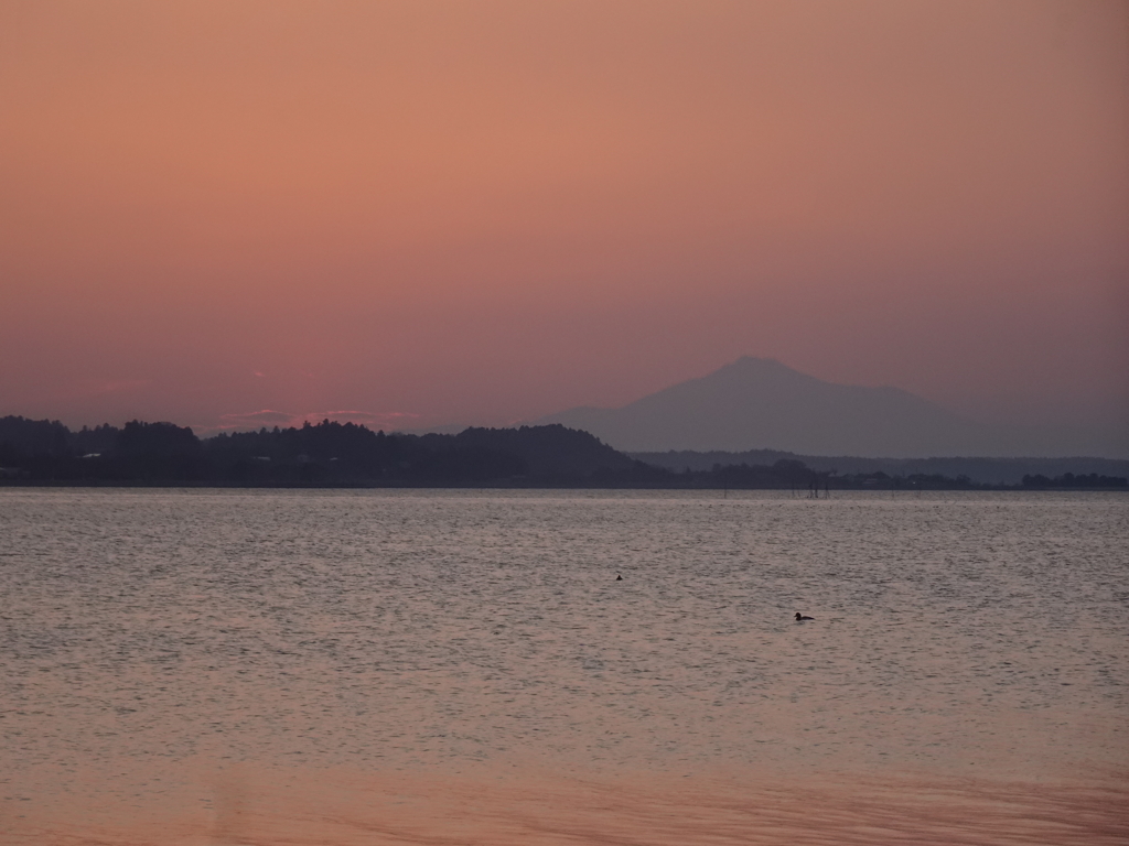 夕陽と筑波山