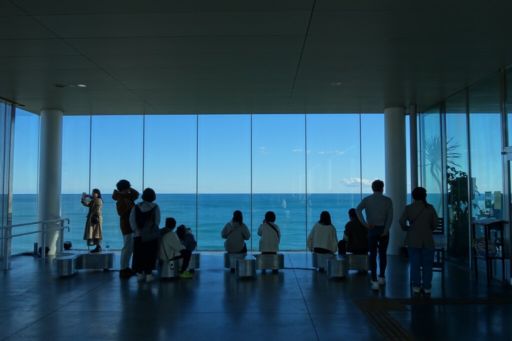 海の見える駅