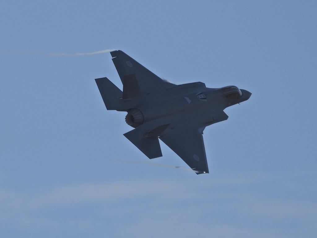 F35