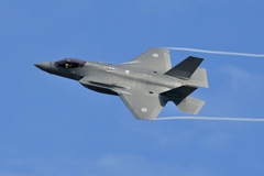 F35