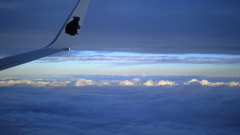 雲と雲の間のプチ安全地帯